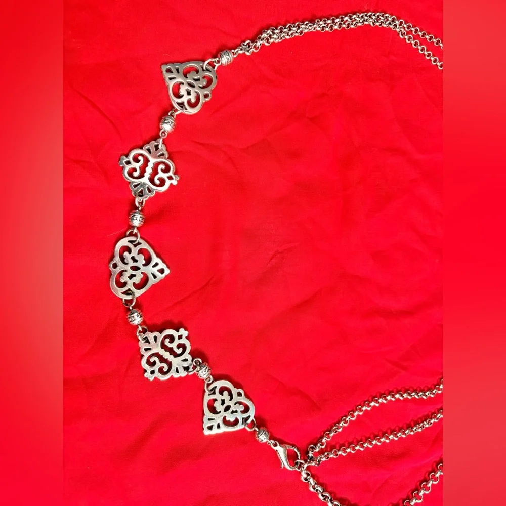 Vintage silver tone filigree metal chain statement belt